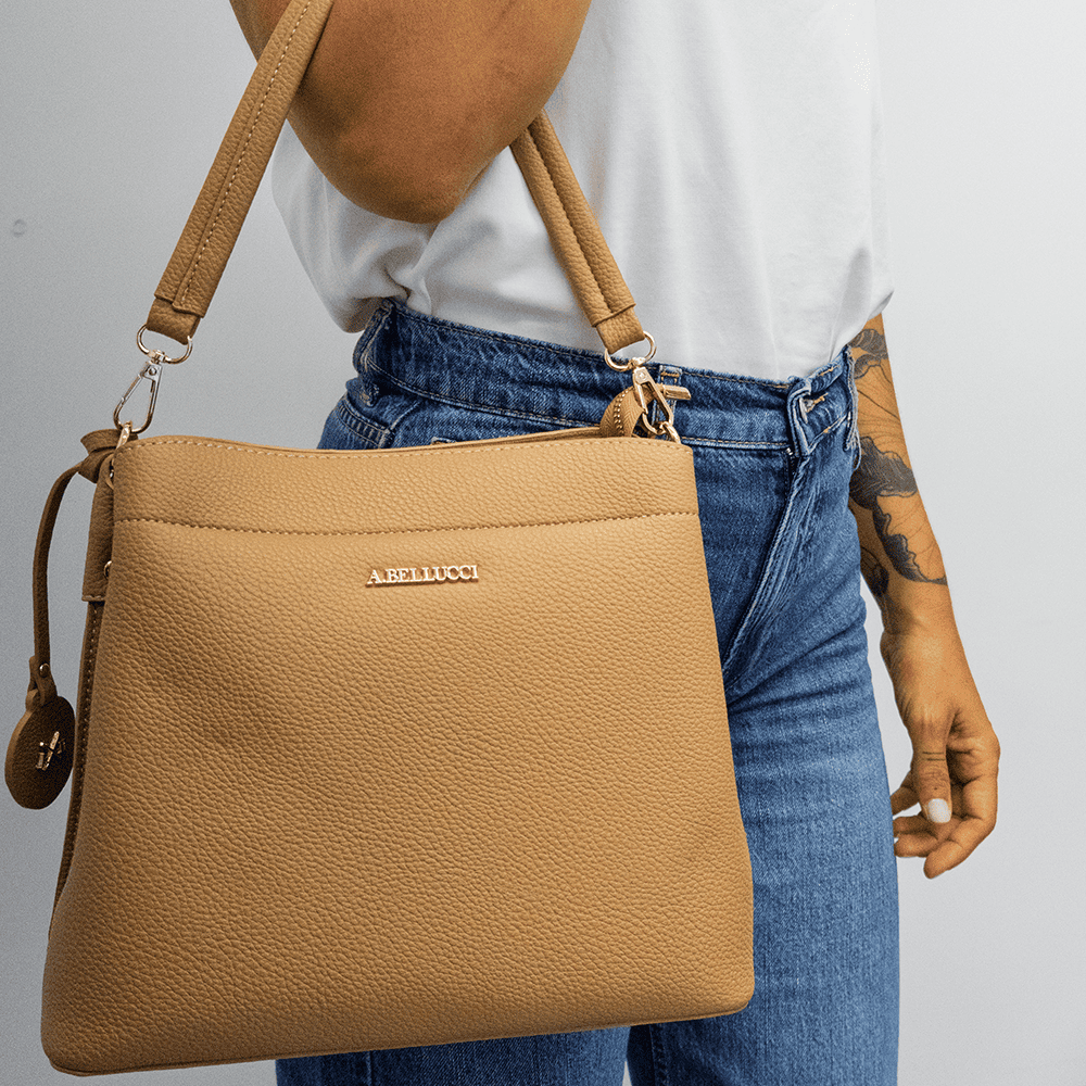 GOLD SHOULDER – MARTELLATA